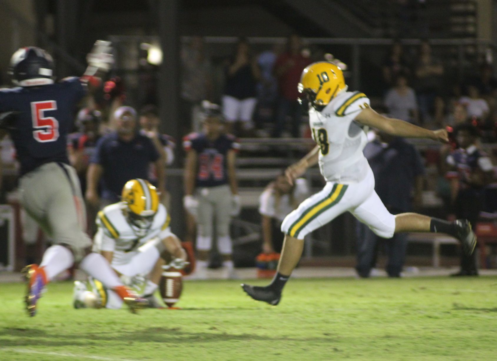 Vikings upset San Joaquin Memorial